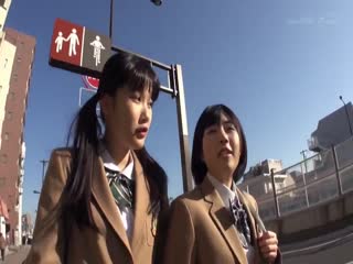 SDMM-010-女子○生たちが新作リップのモニターではじめてのベロチュウ體