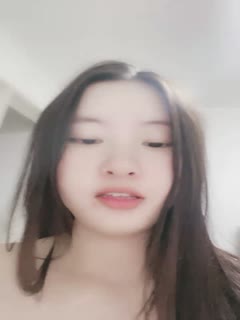 名门望族的少女，在家是狼的朋友。