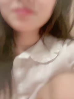 小小年纪傲人胸部露脸美少女独自在家露脸自慰掰穴，美甲手指掰穴白浆渗出，-155-155