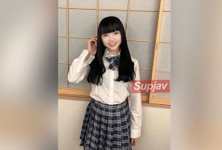 FC2PPV 3094718 【年間ランキング入り！SS級の処女喪失】ゆなちゃんの処女卒業記錄、えりかちゃんにも優しくしてもらいました